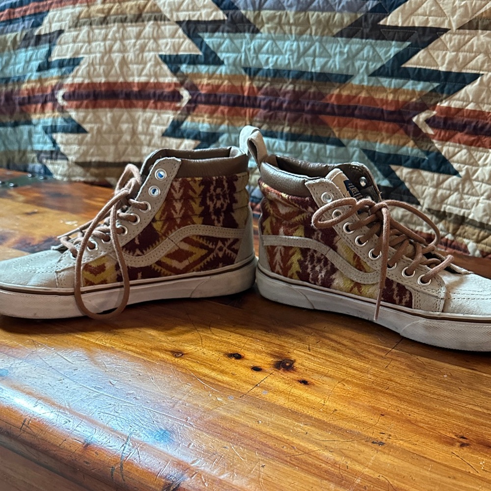 Pendleton by Vans Hi Tops - Picture 6 of 8